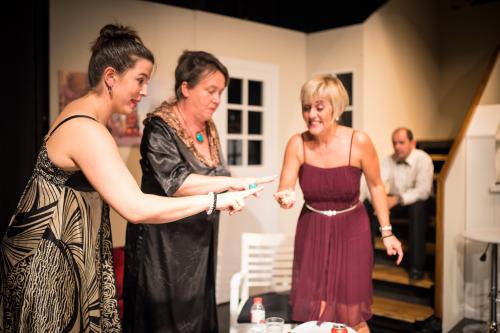 Rumors.  Companyia +Q Teatre.  Adaptaci&oacute; d'Eva de Luis de l'obra de Neil Simon.