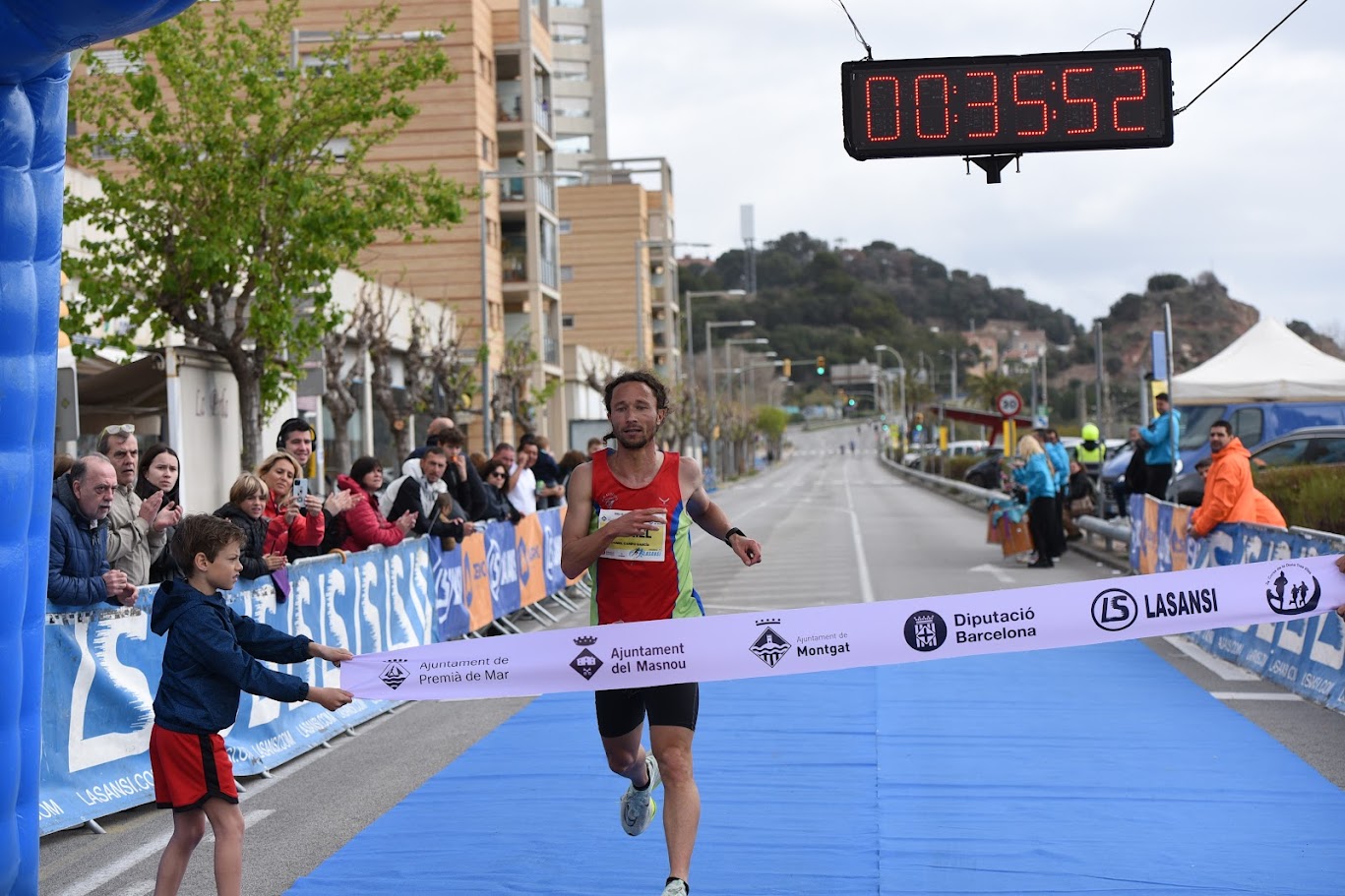 Campió de la cursa de 5 km. III Cursa de les Dones Tres Viles (2024)