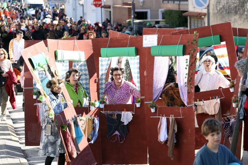 Esclat d'imaginació i alegria al Carnaval masnoví