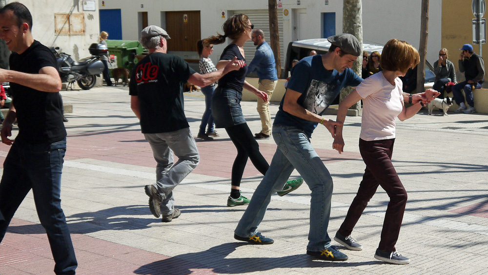 ACTE CANCEL·LAT Swing a la plaça d'Ocata
