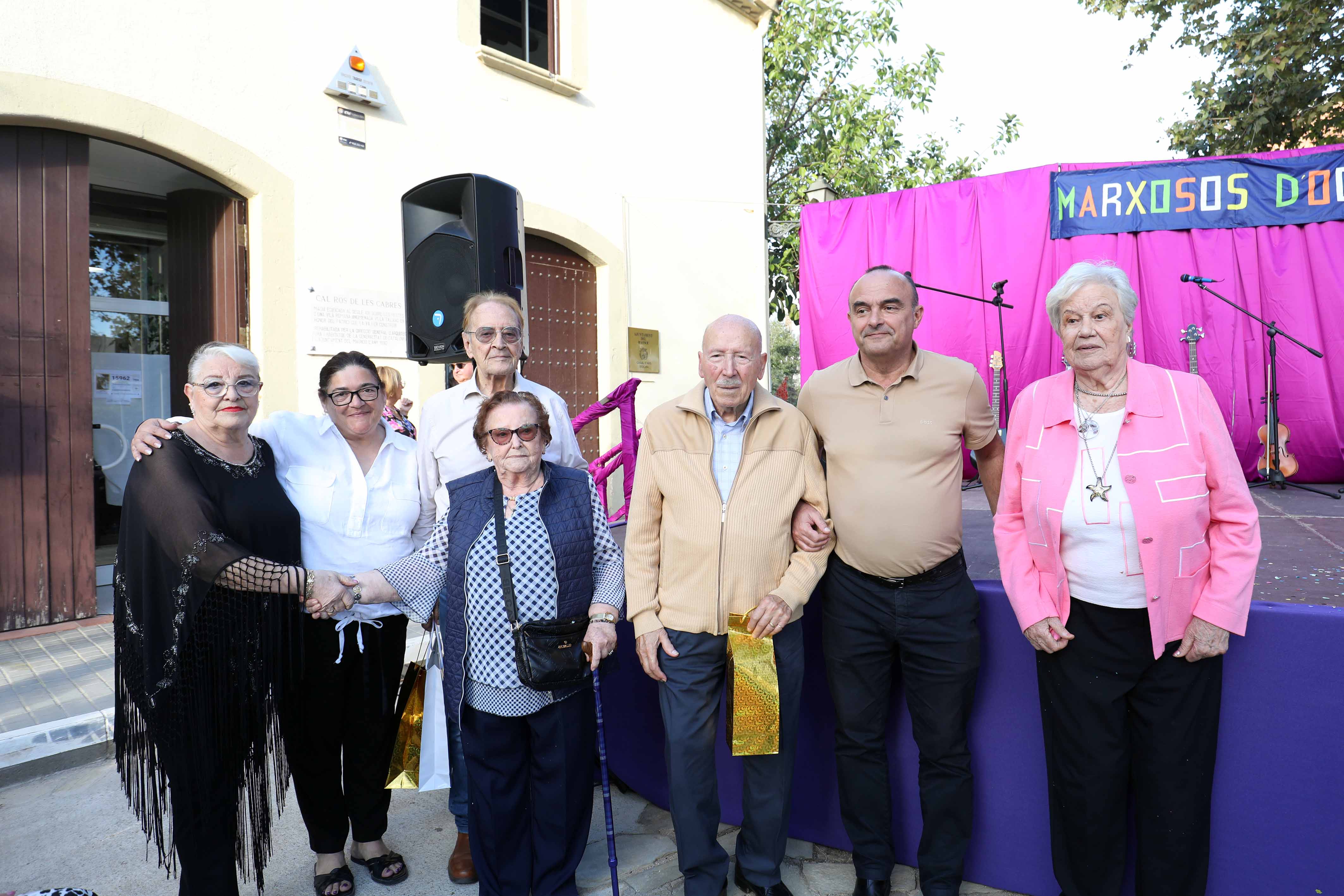 Foto de la Festa d'homenatge als socis i sòcies del Casal de la Gent Gran d'Ocata majors de 90 anys.