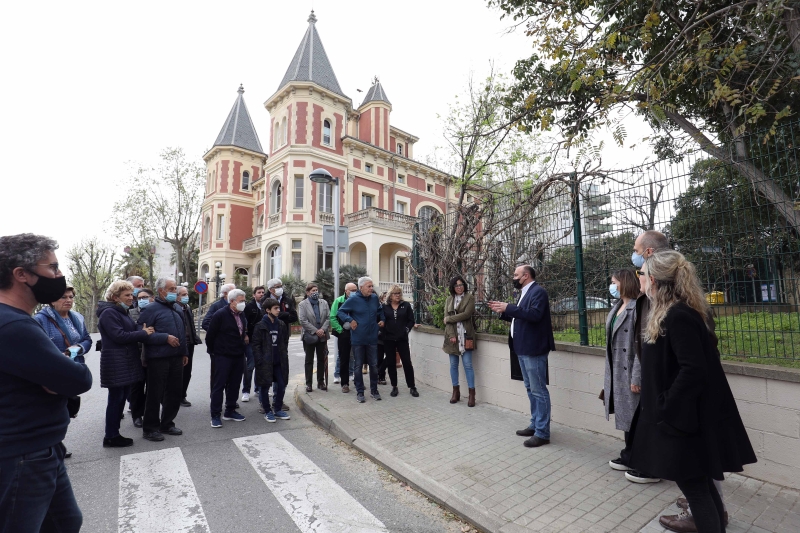 Acte de descoberta del rètol del passeig del Bellresguard.
