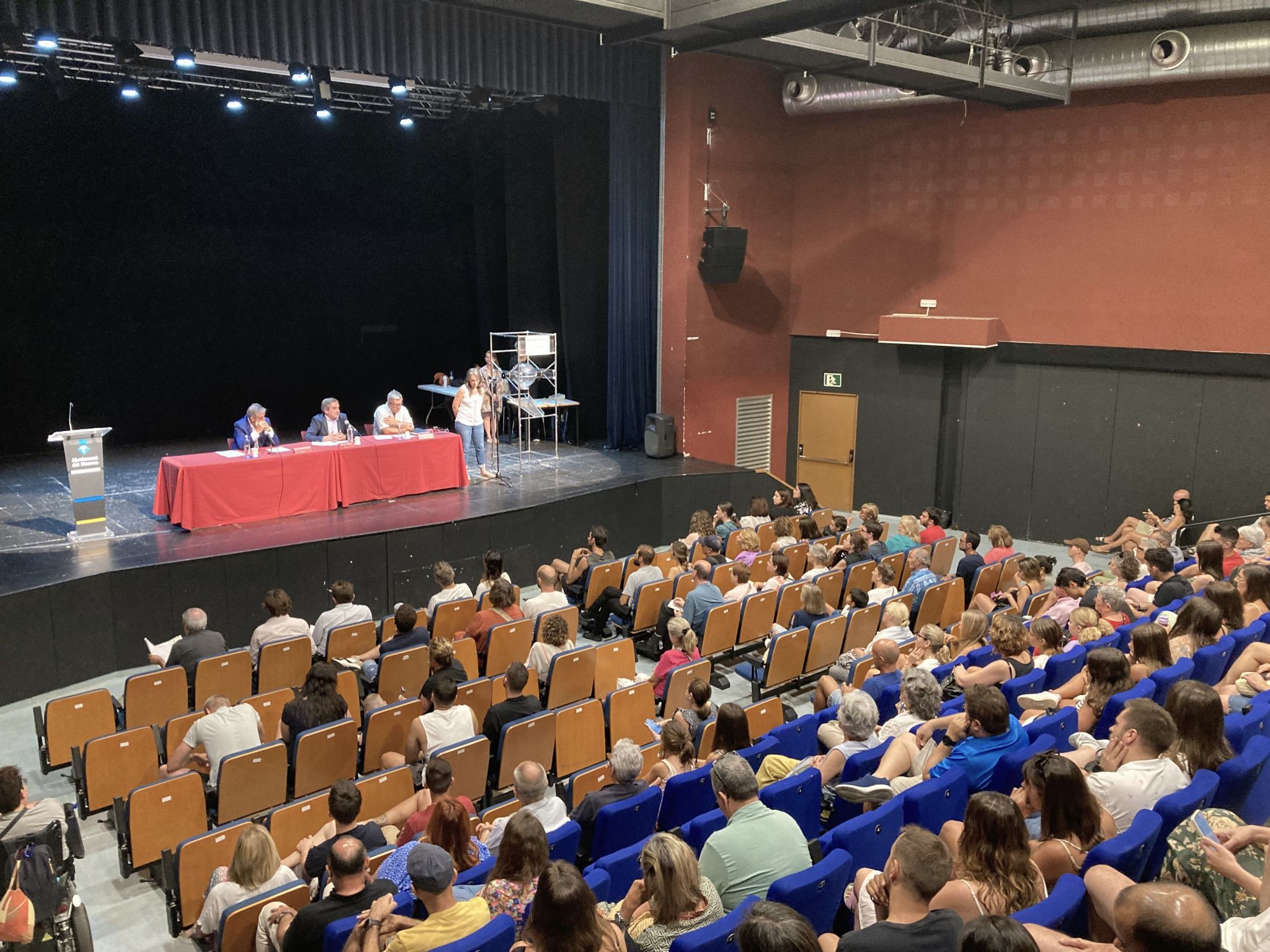 Sorteig relatiu als HPO U d'Octubre celebrat el 12 de juliol del 2023 a l'Espai Escènic.