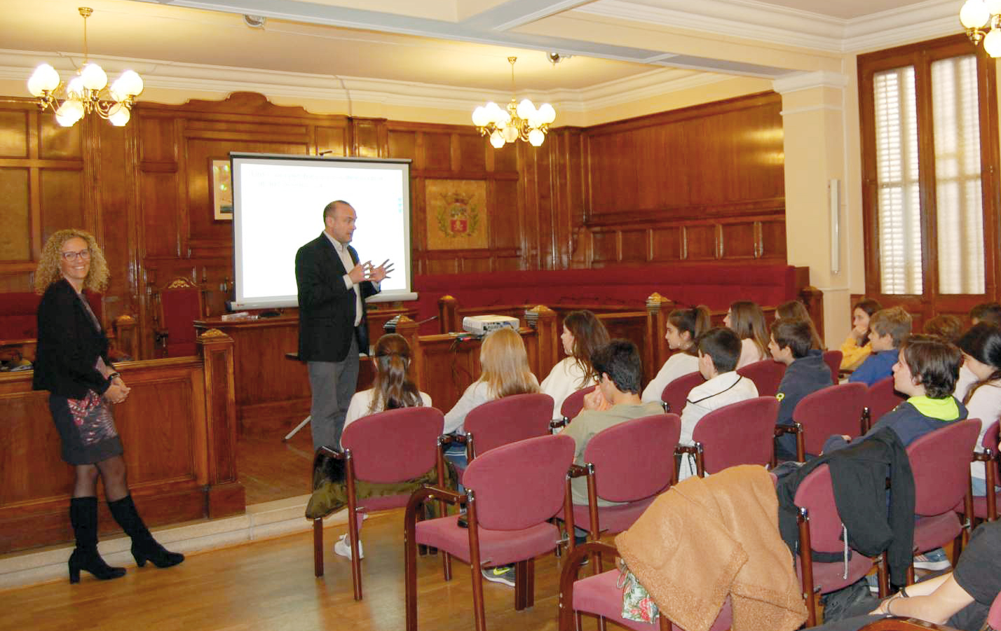 La platja, tema de debat del Consell Municipal dels Infants 2019