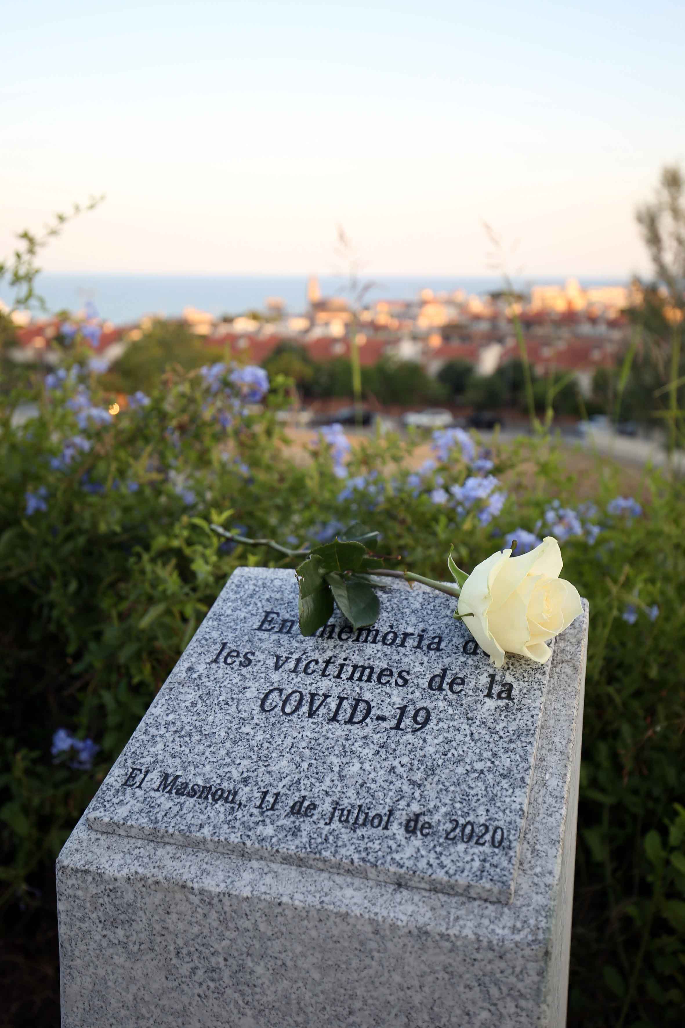 Sentit homenatge a les víctimes de la COVID-19