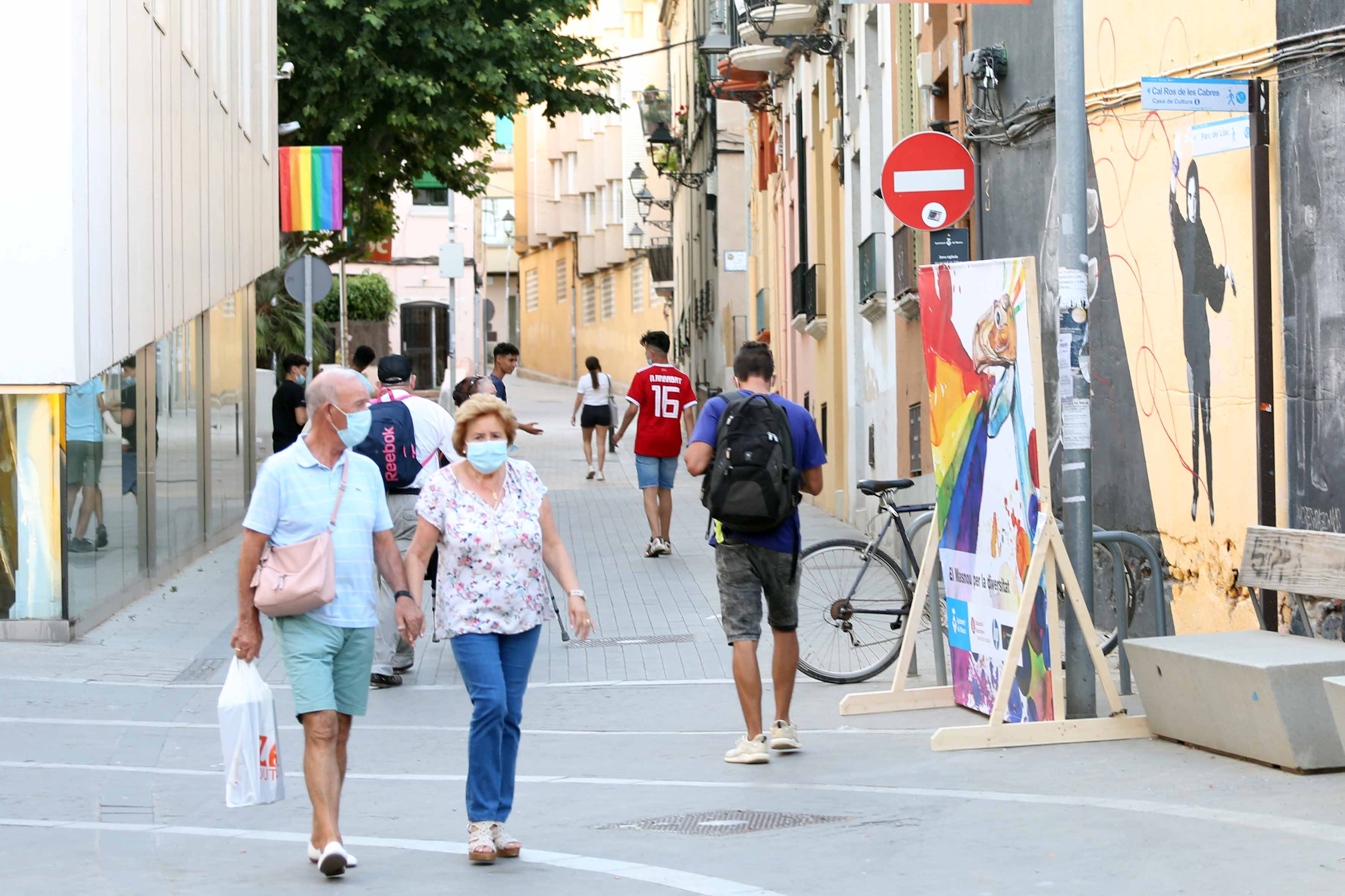 Dilluns 28 és el dia dels focs i s'inaugura la plaça de la Igualtat 