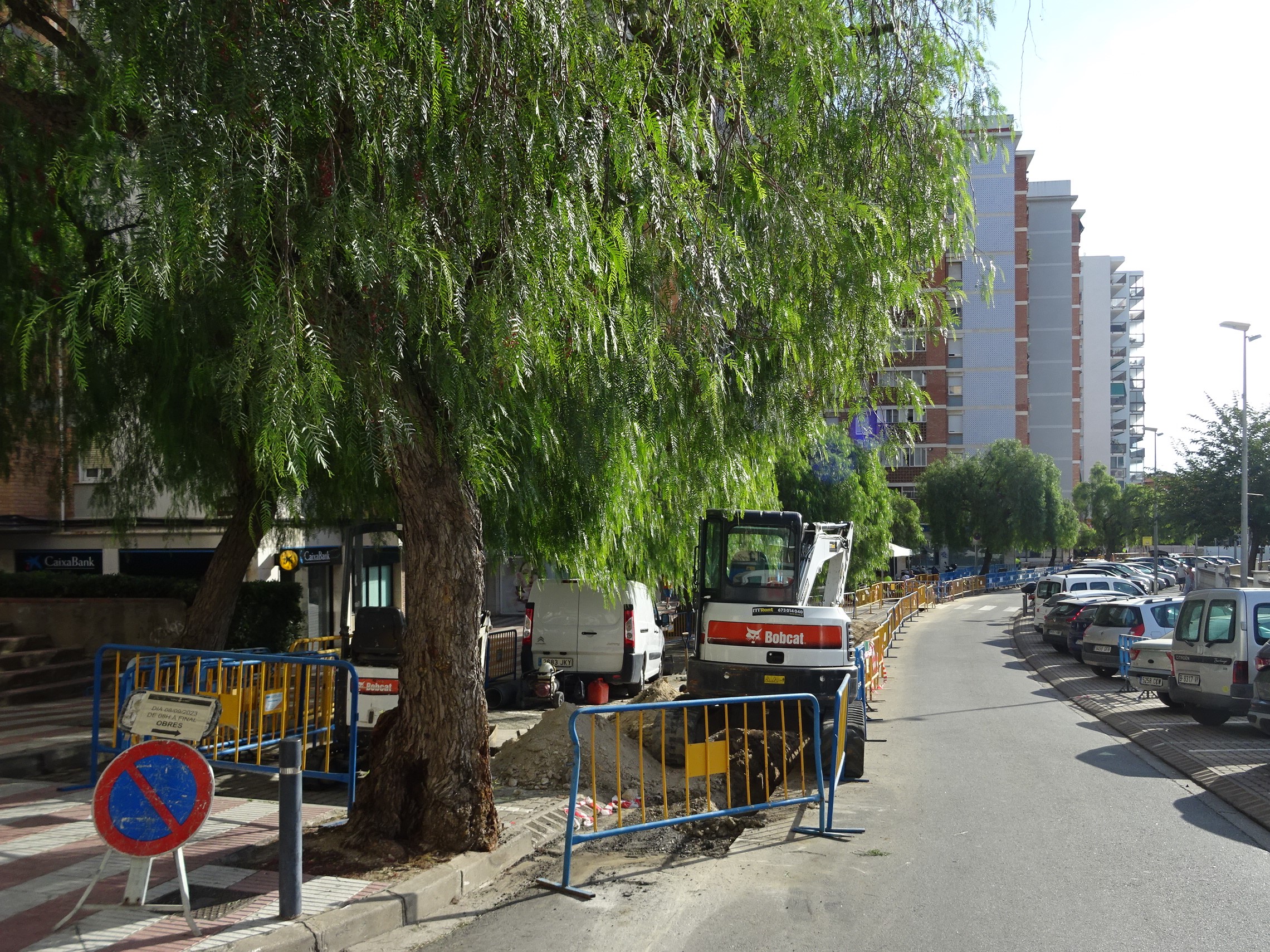 Renovació de la xarxa d'aigua potable al voltant de la plaça de Ramón y Cajal