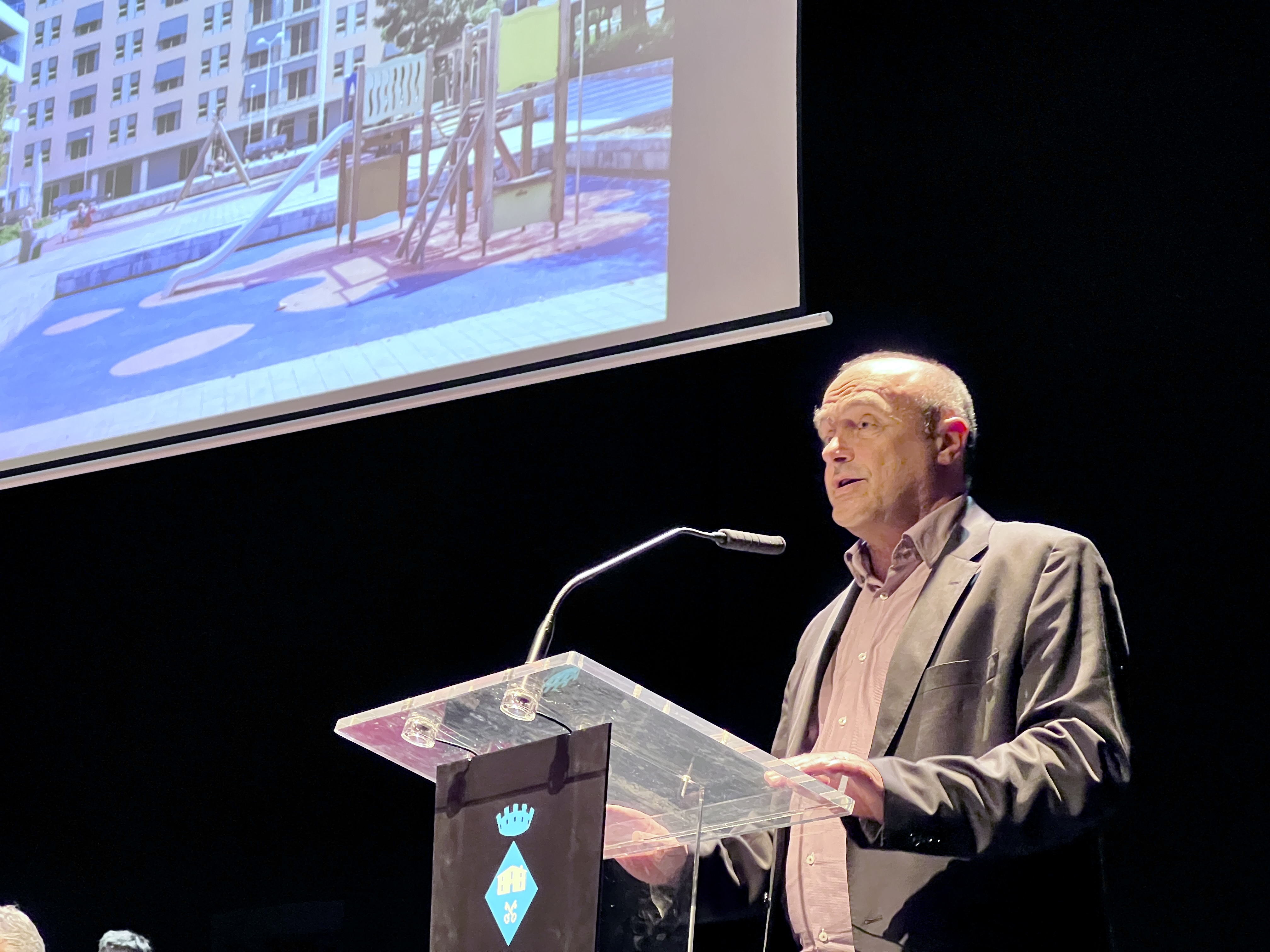Realitzat el sorteig dels habitatges protegits de la plaça Nova del Masnou