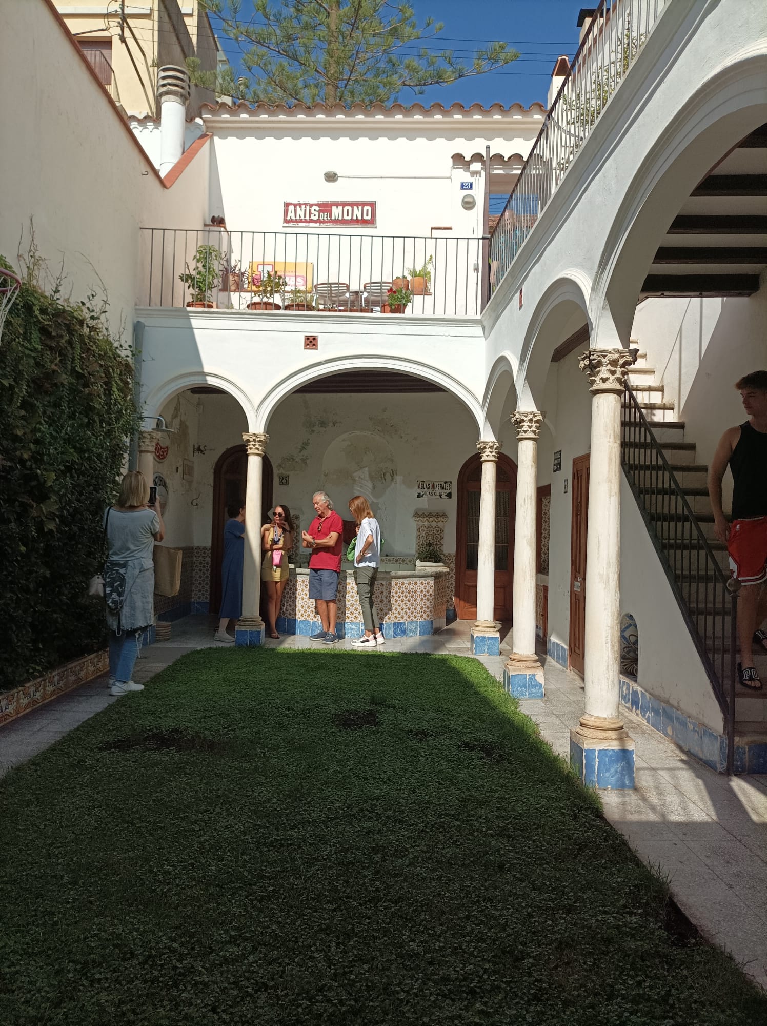 Portes obertes a patis privats per conèixer safarejos i eixides de mines d'aigua.