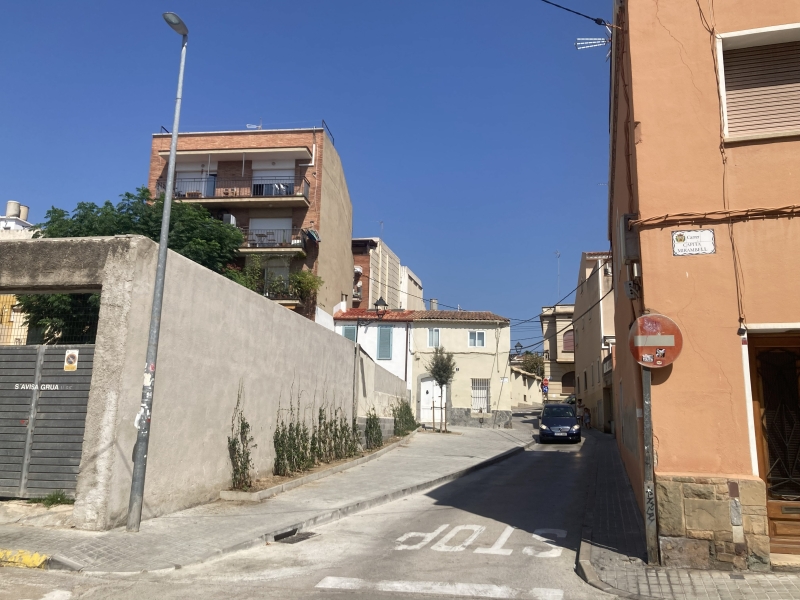 Canvi de sentit en un tram del carrer de la Mare de D&eacute;u de N&uacute;ria