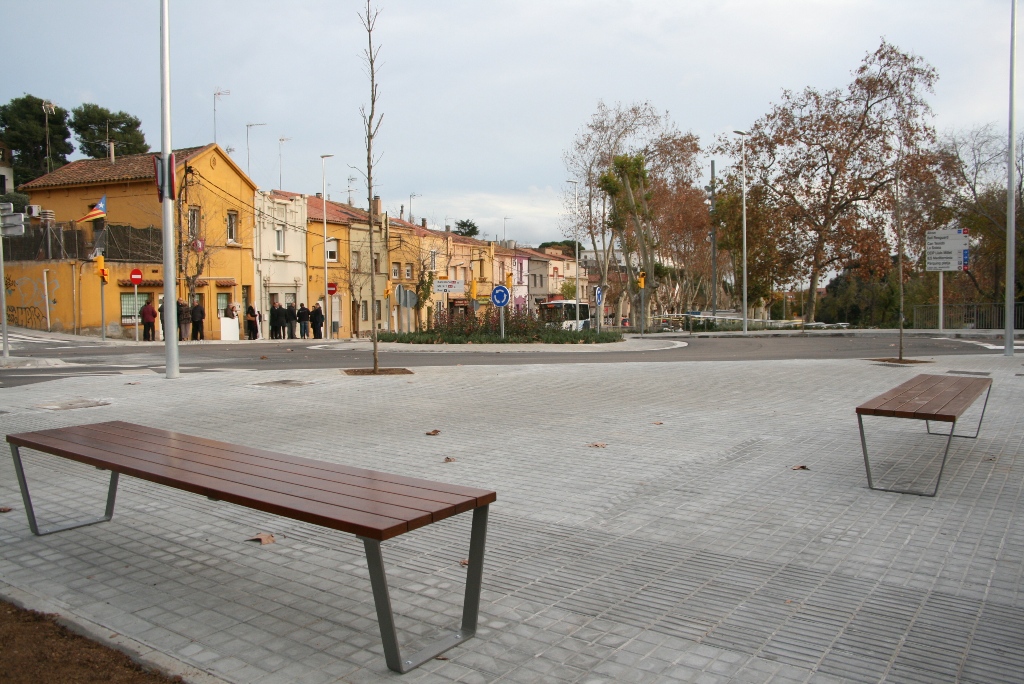 Nova rotonda a la carretera d'Alella (El Masnou).