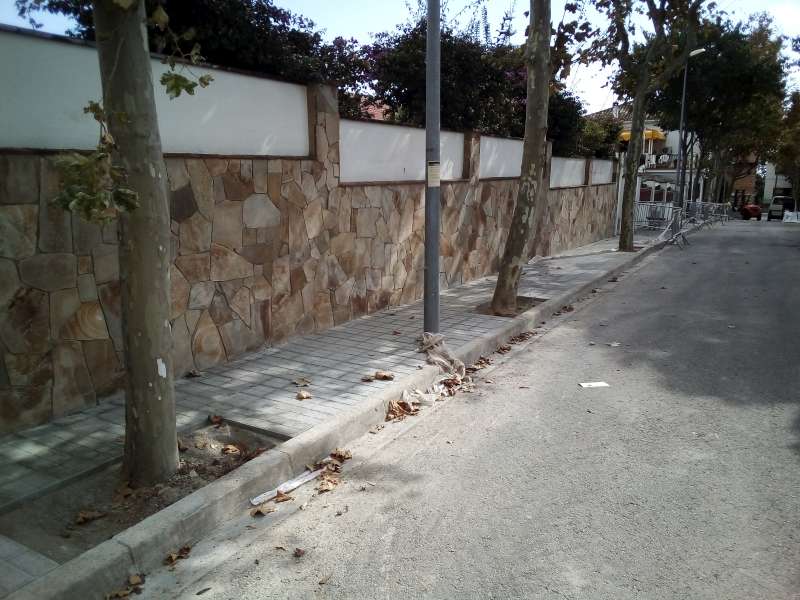 Vorera reparada al carrer de les Germanes Escardó Valls.